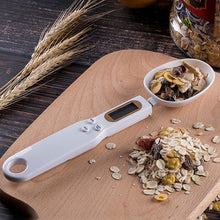 Load image into Gallery viewer, 500g/0.1g LCD Display Digital Kitchen Measuring Spoon Electronic Digital Spoon Scale Mini Kitchen Scales Baking Supplies - MiniDreamMakers
